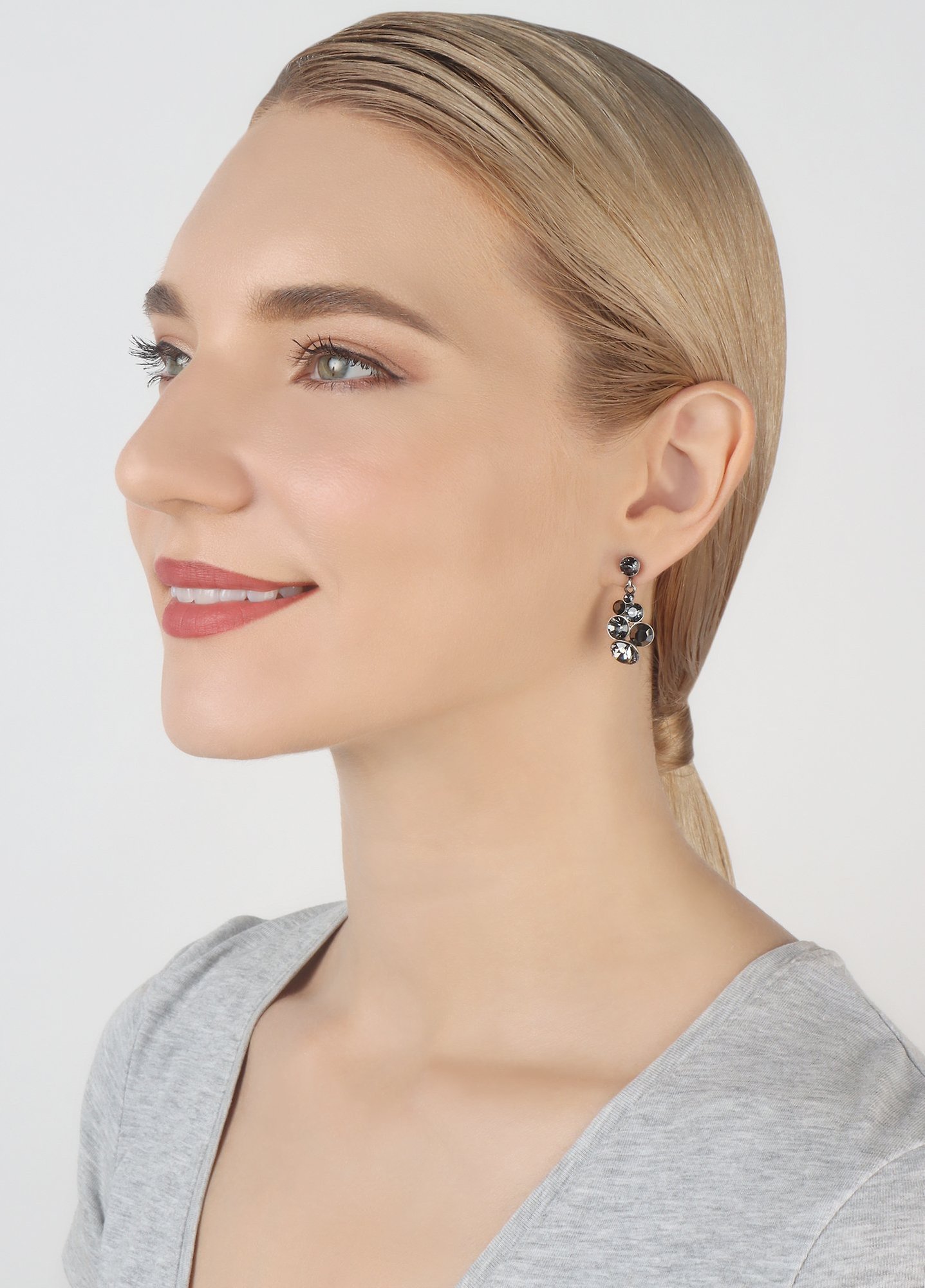 image pour Clou d'oreille pendant Petit Glamour Noir  