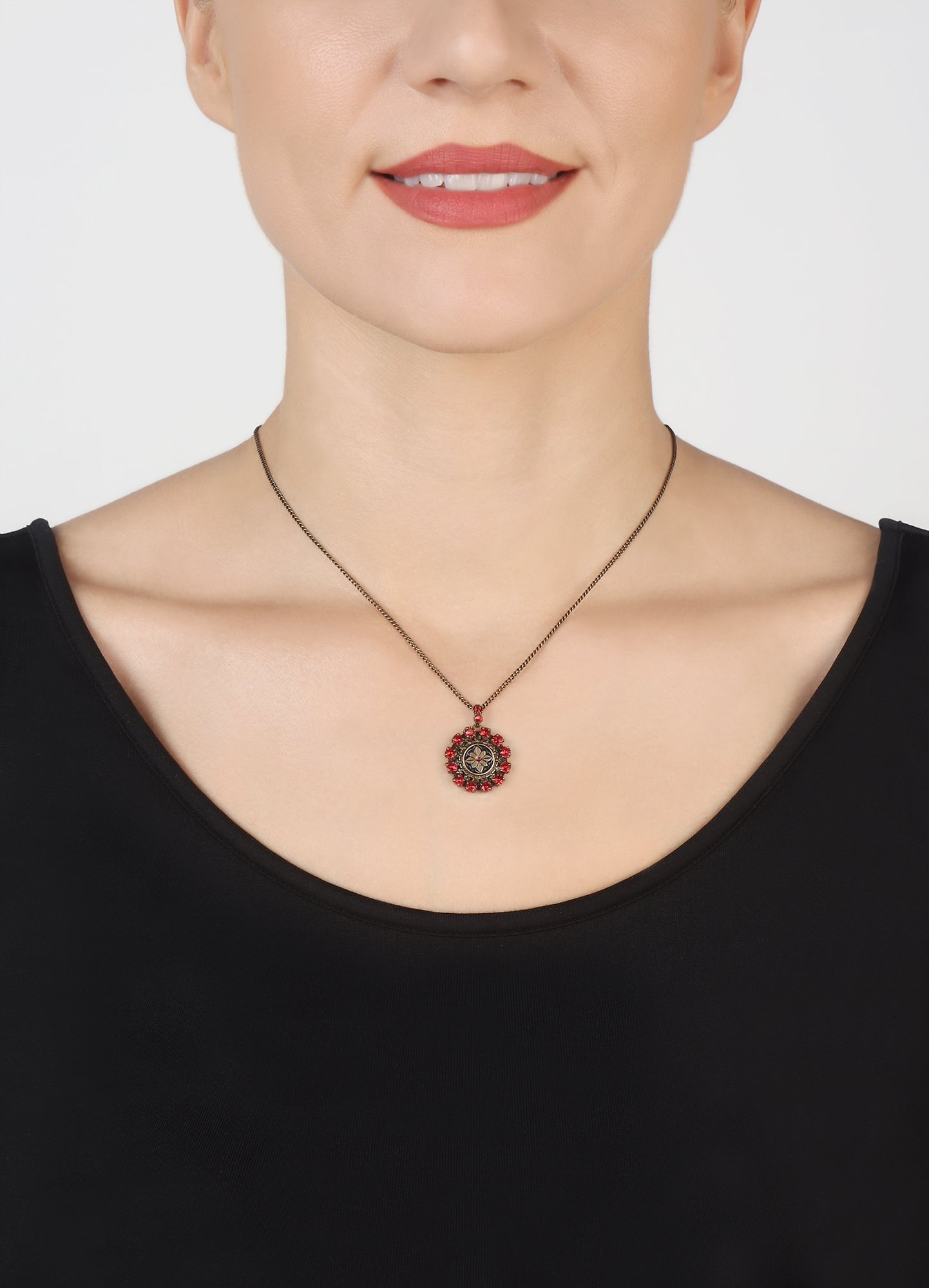 image for Necklace Pendant Medallion Glam Red  size XS