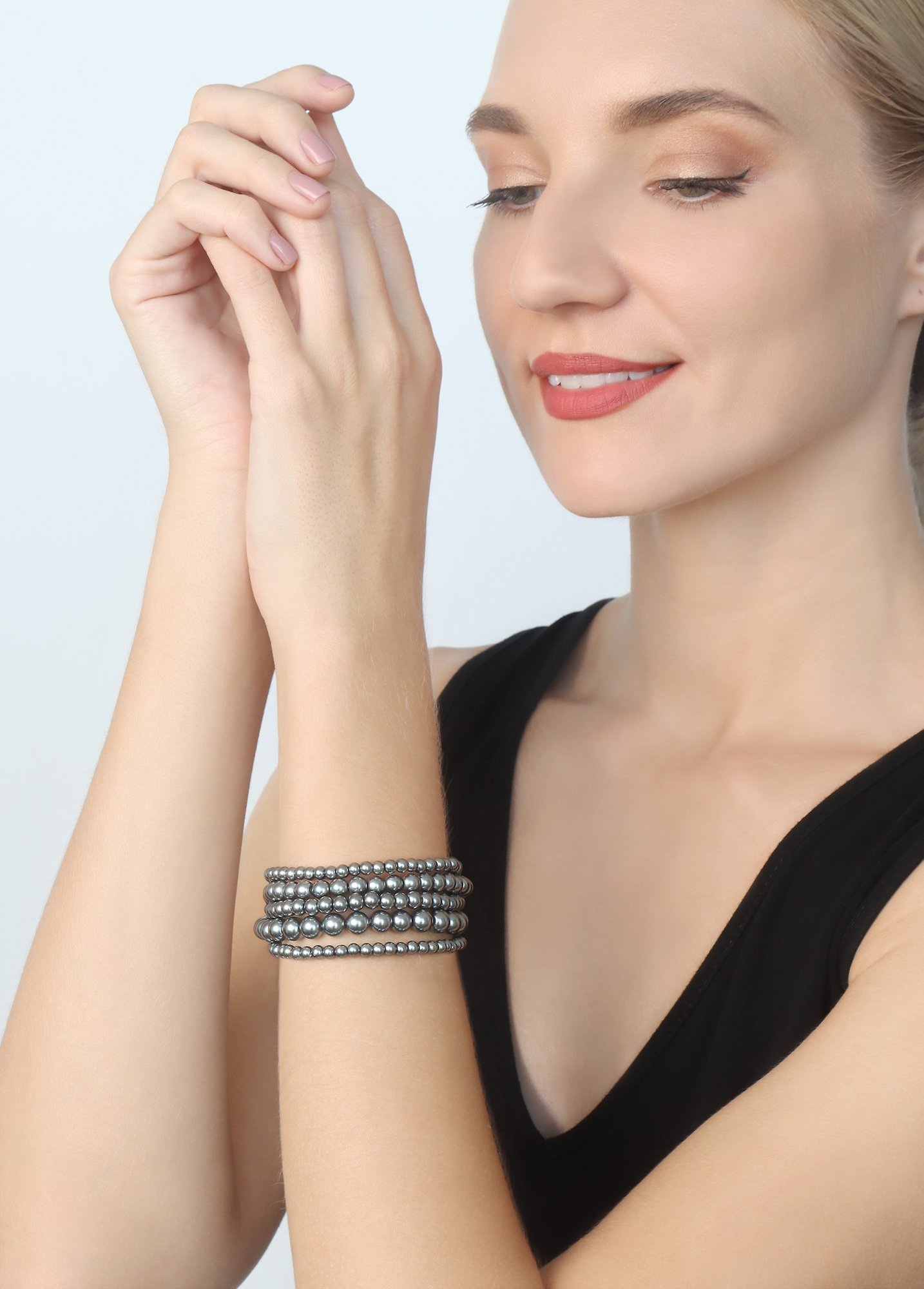 Kép Bracelet Spikes and Pearls Black / White  