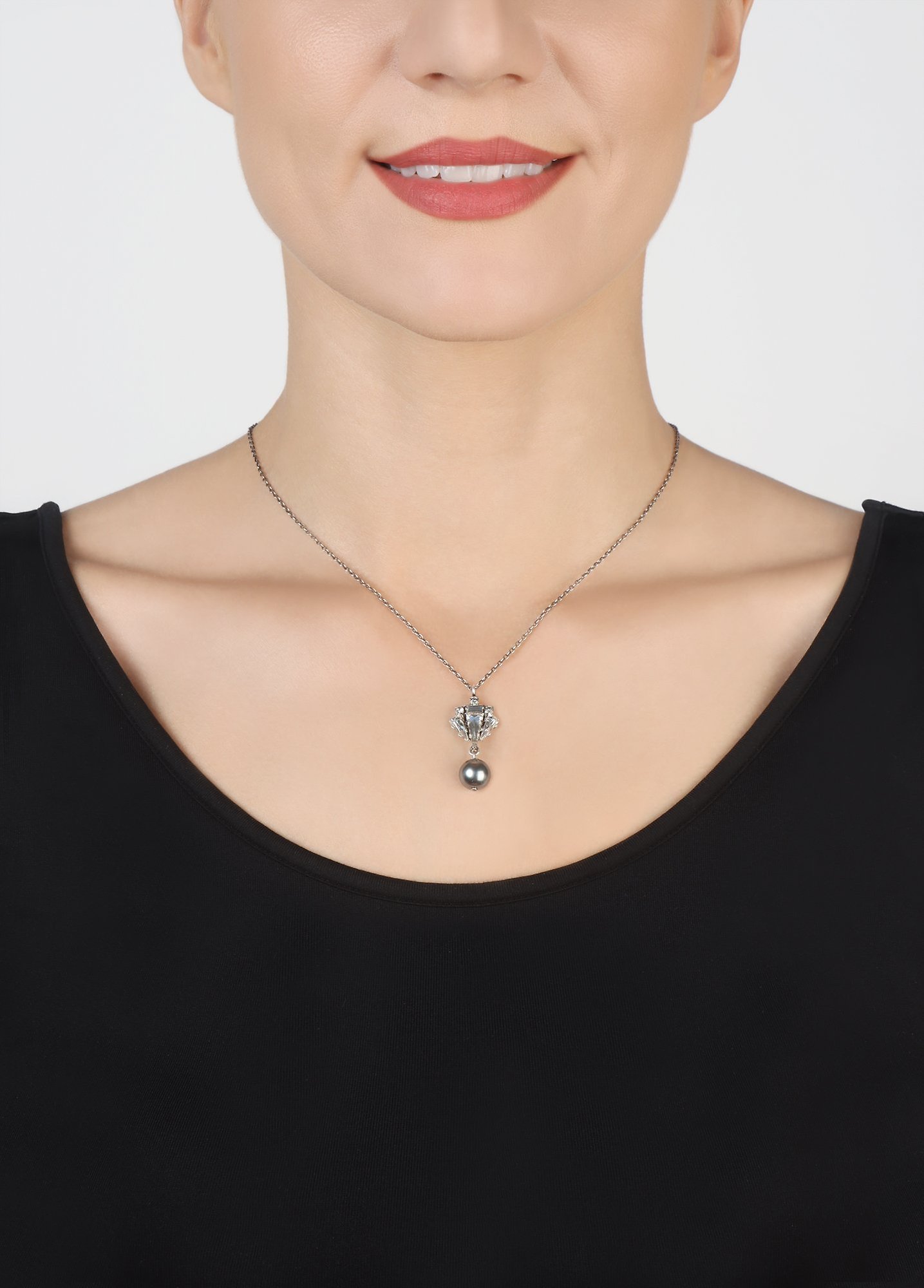 image pour Collier pendant Spikes and Pearls Noir / Blanc  size XS