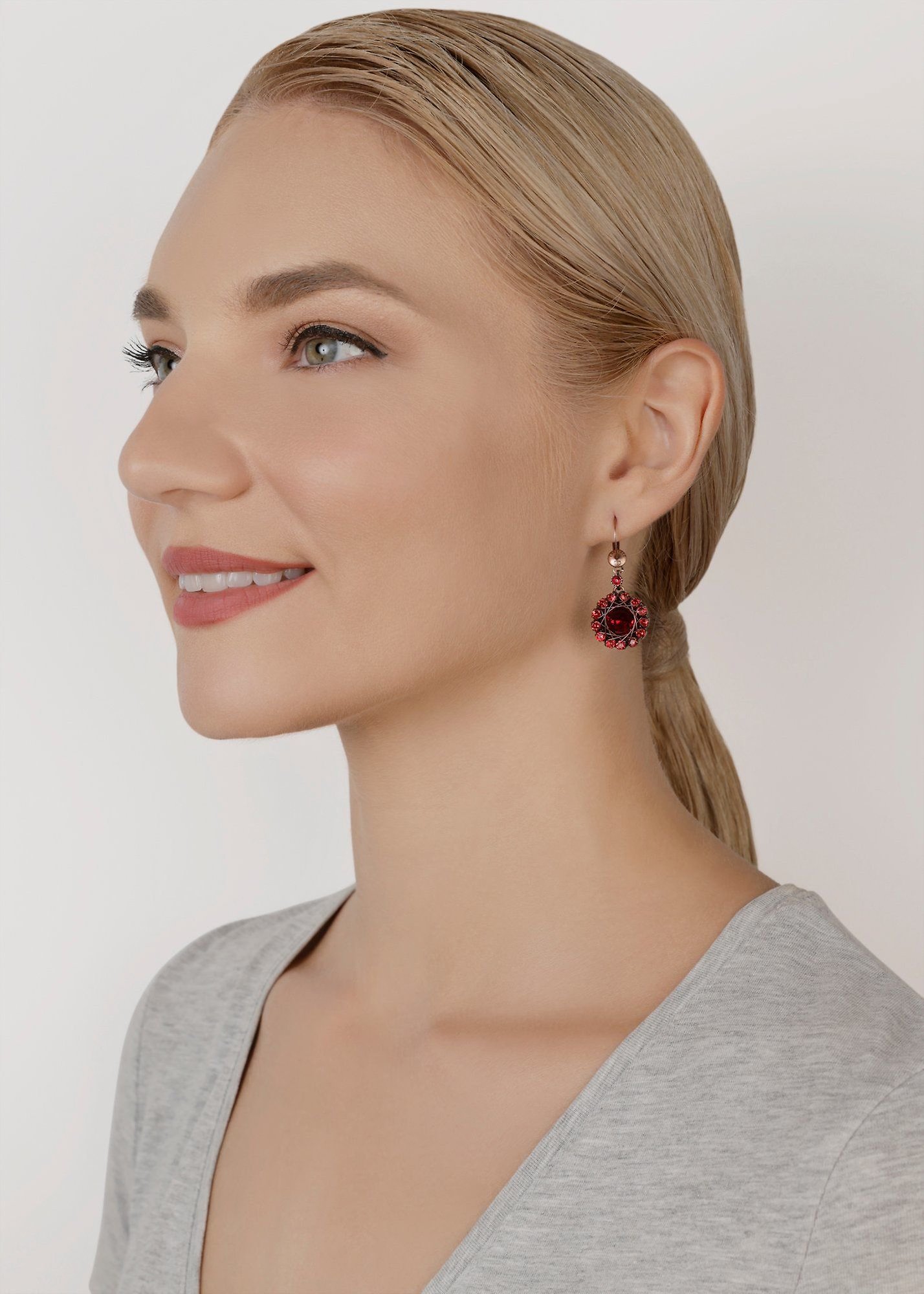 image for Earring Dangling Gem Royale Red / Dark Rose  size S