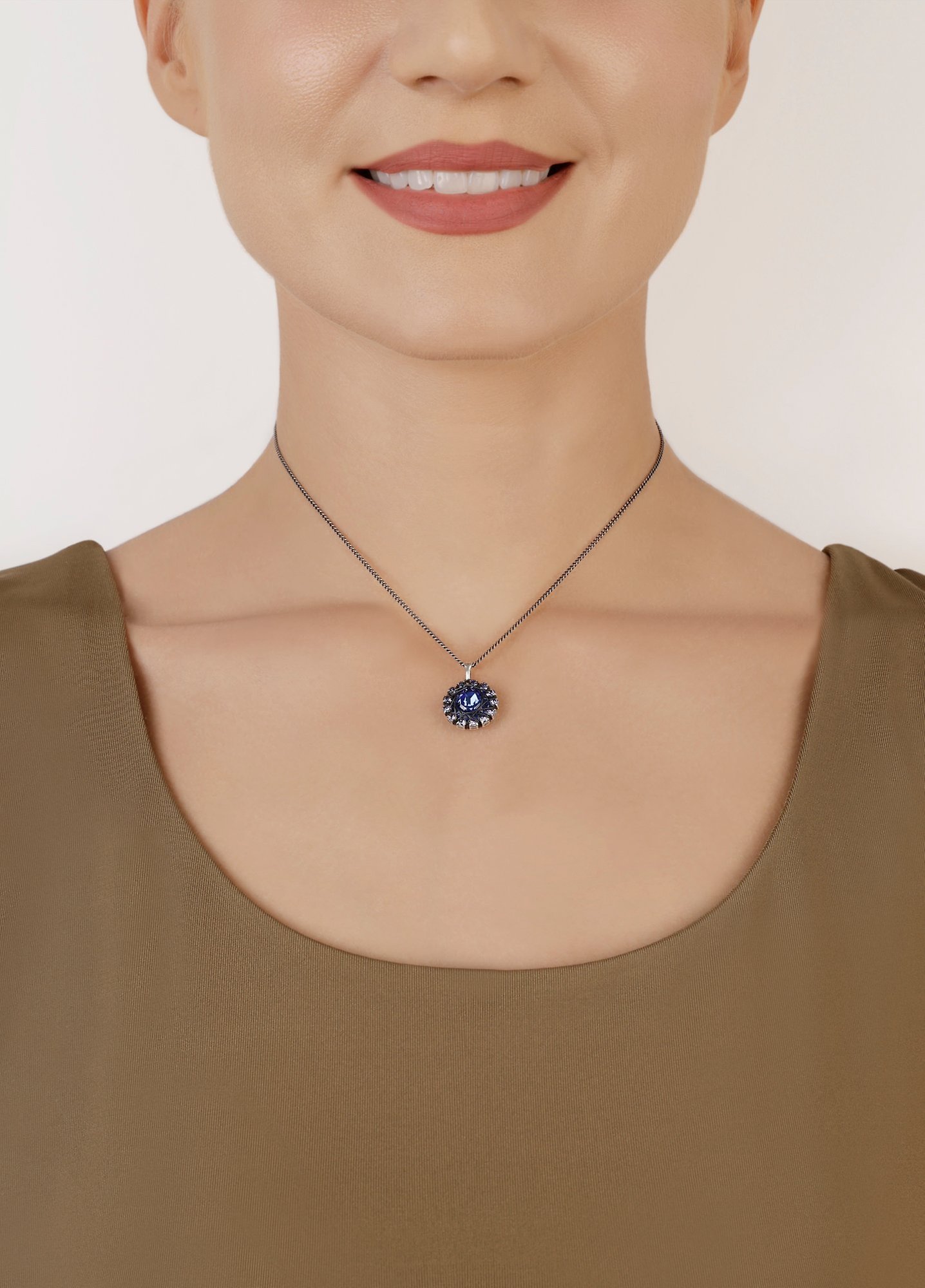 image for Necklace Pendant Gem Royale Blue / Lila sapphire size S