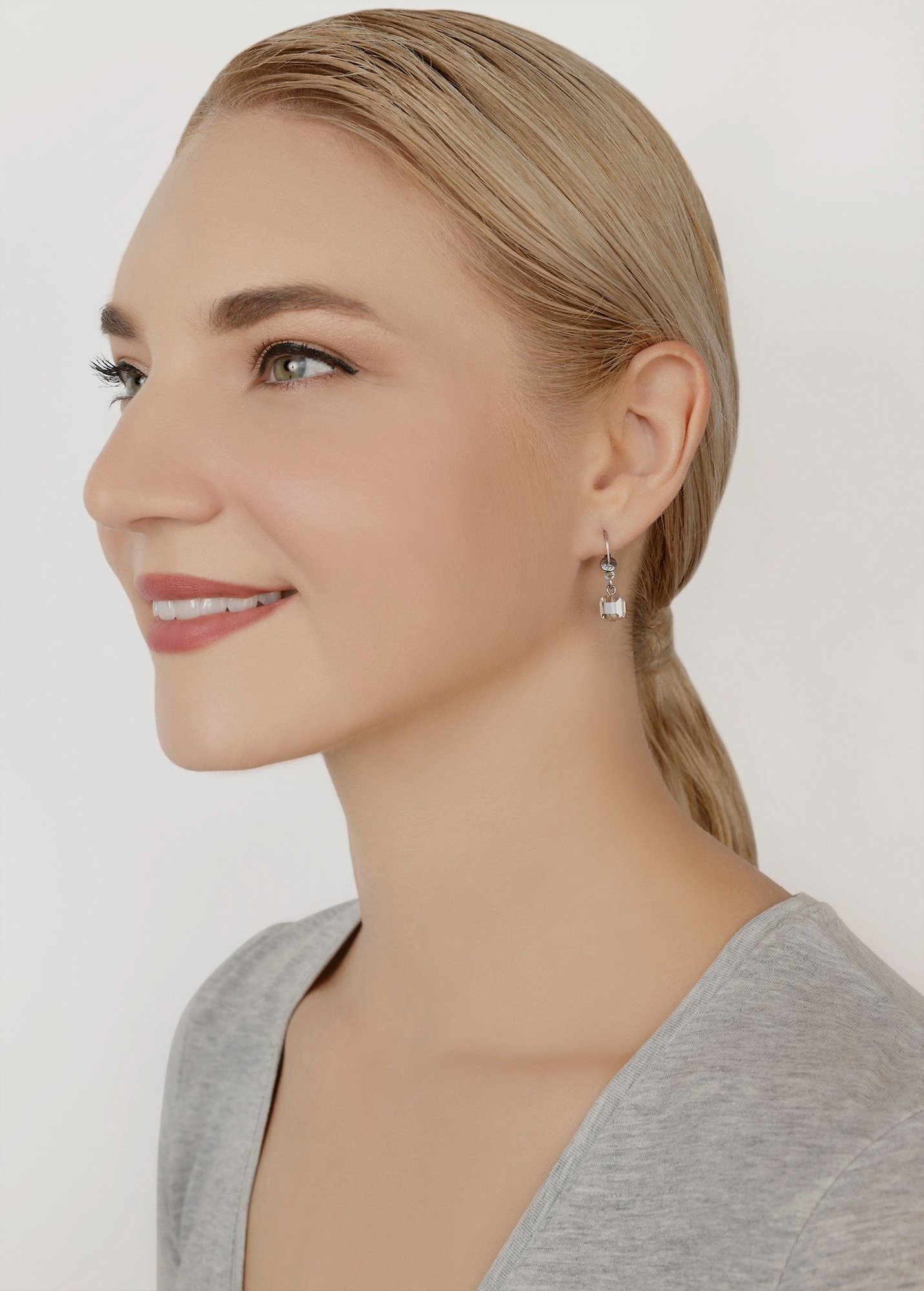 image for Earring dangling Cubes Brown  