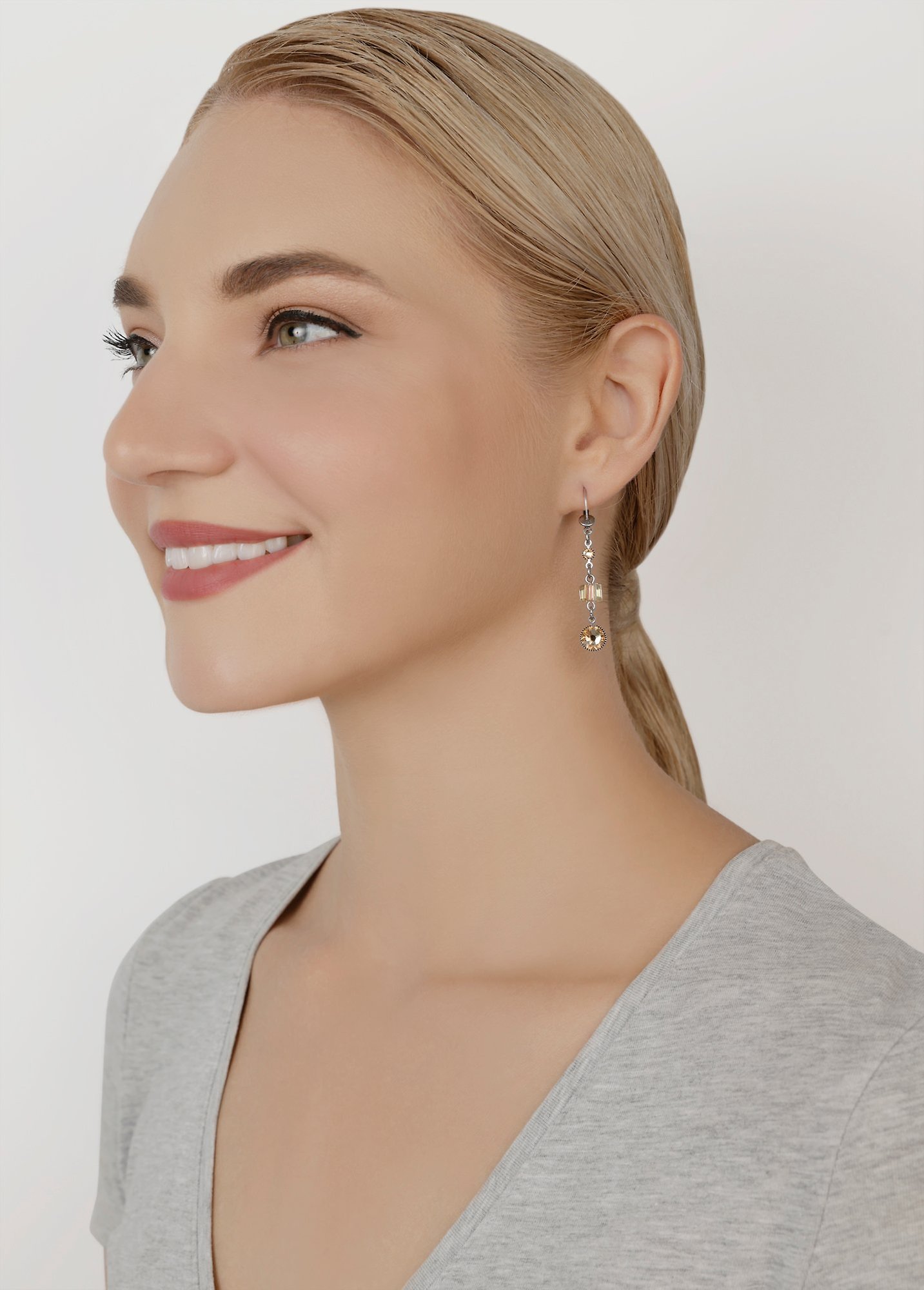 image for Earring dangling Cubes Brown  