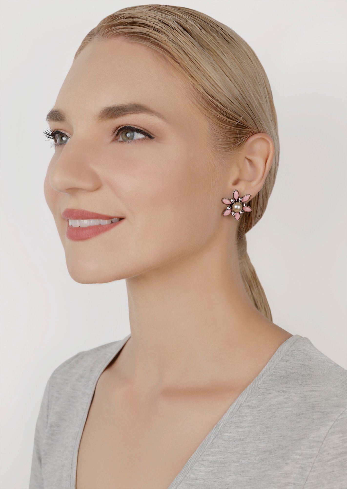 image for Earring Stud Margarita Beige / Pink  