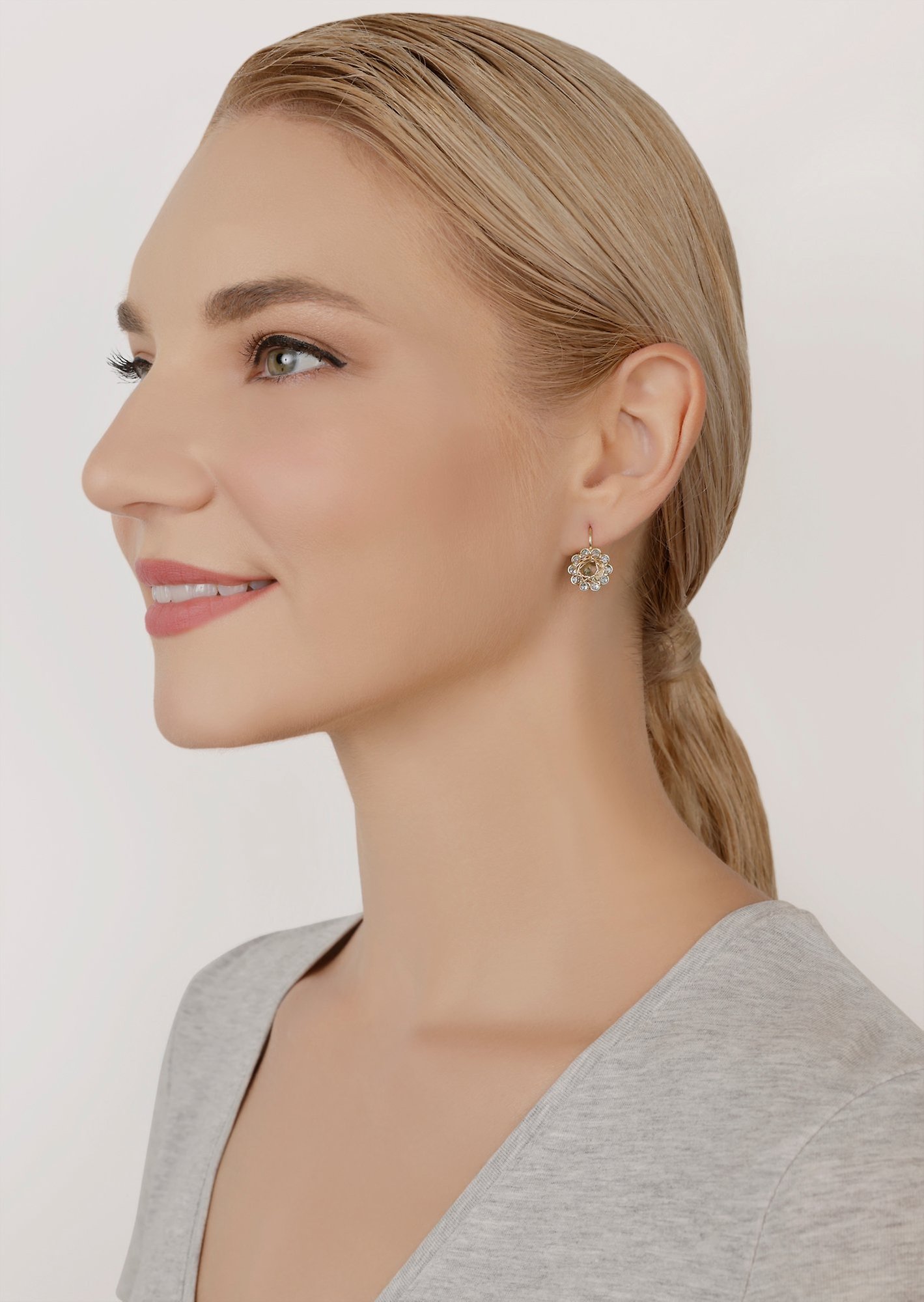 image for Earring Eurowire 70's Circle White  size S