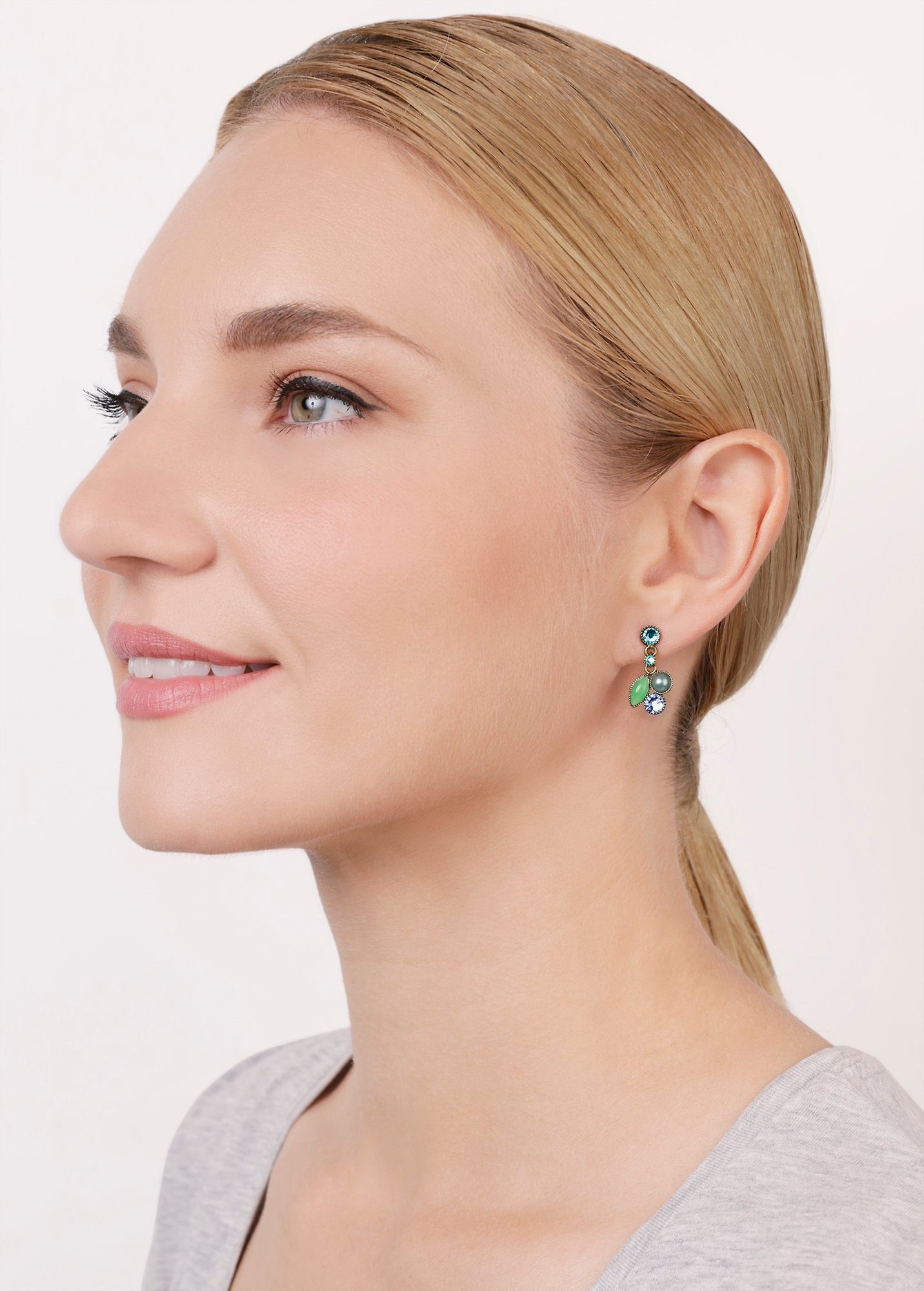 image for Earring Stud Dangling Margarita Green  