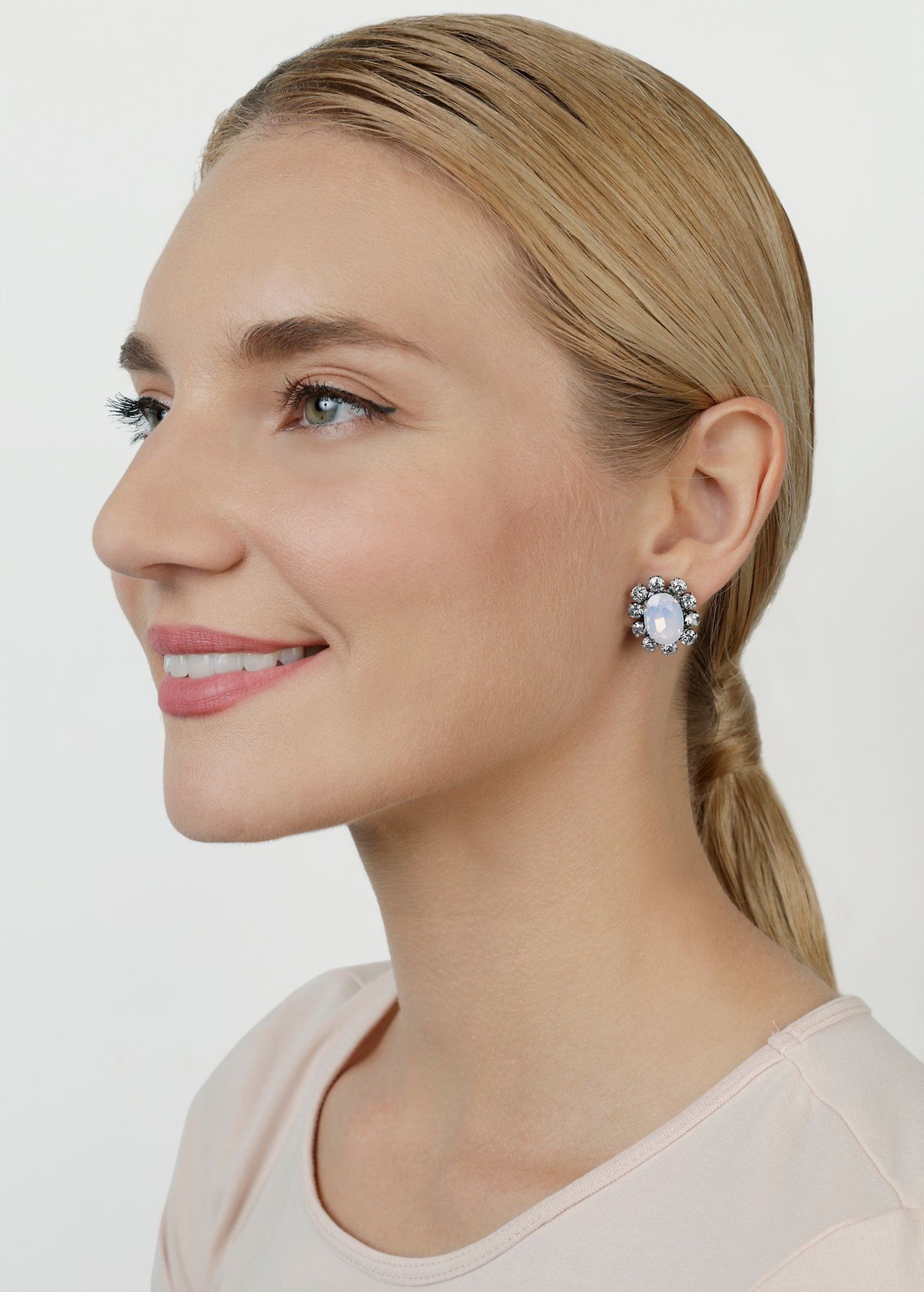 image for Earring Stud Artdecode White  