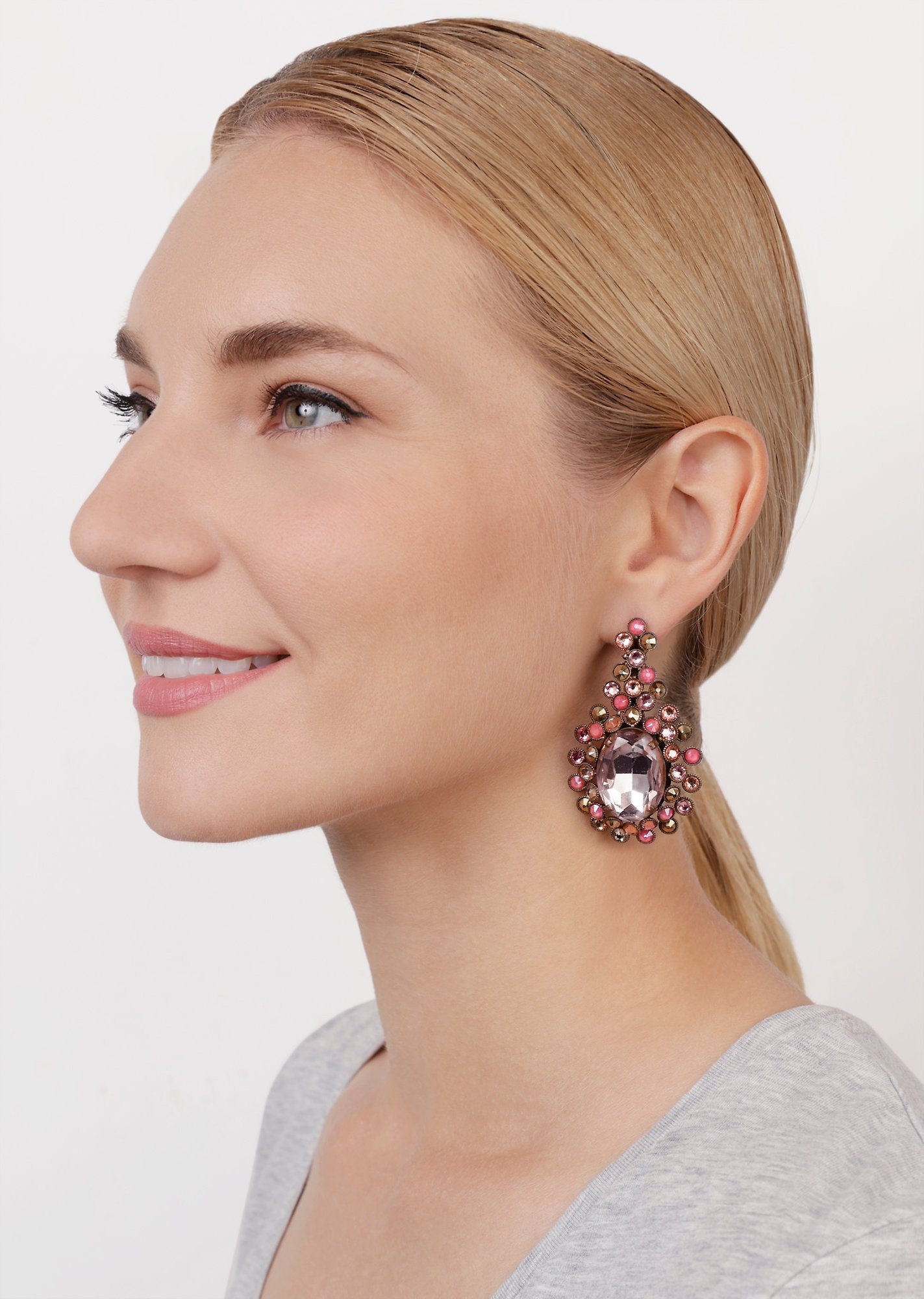 image for Earring Stud Dangling Caviar Treasure Beige / Pink  