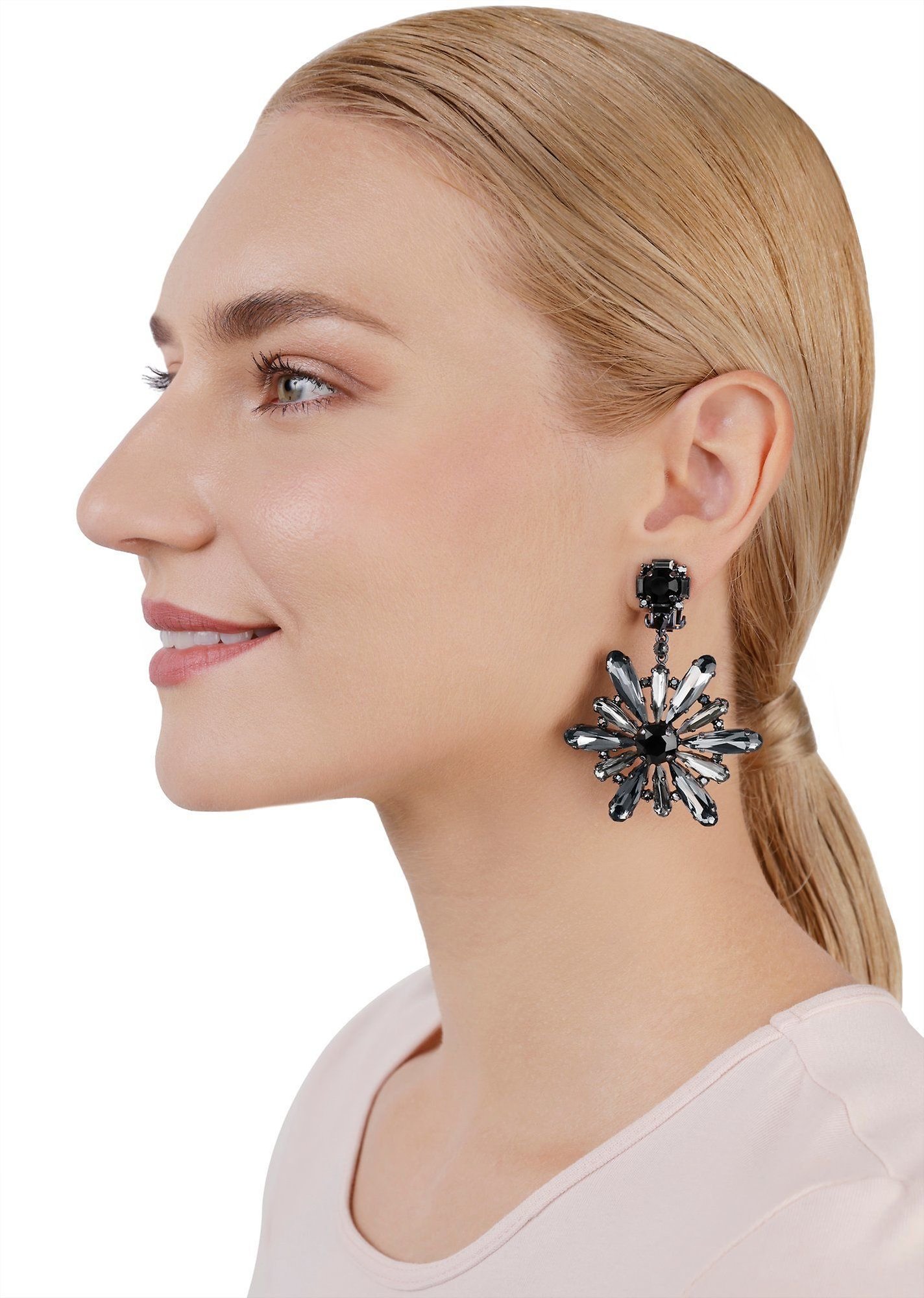 image pour Boucle d'oreille Clip pendante Strictly Beautiful Noir  